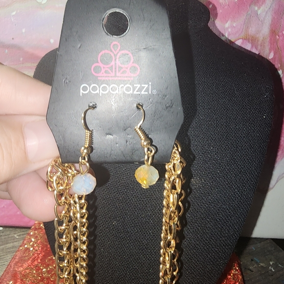 ❄️ 3,/$10 NWT 3 PAPARAZZI  NECKLACE & EARRING SETS - Picture 6 of 12